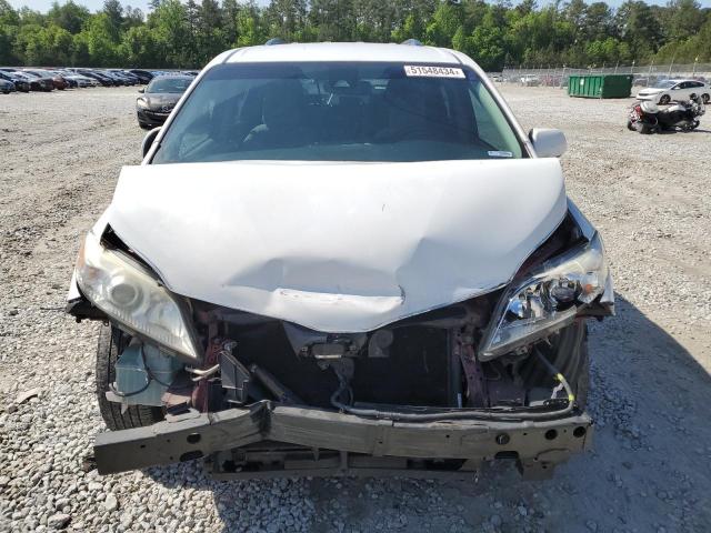 Photo 4 VIN: 5TDKZ3DC6JS903272 - TOYOTA SIENNA LE 