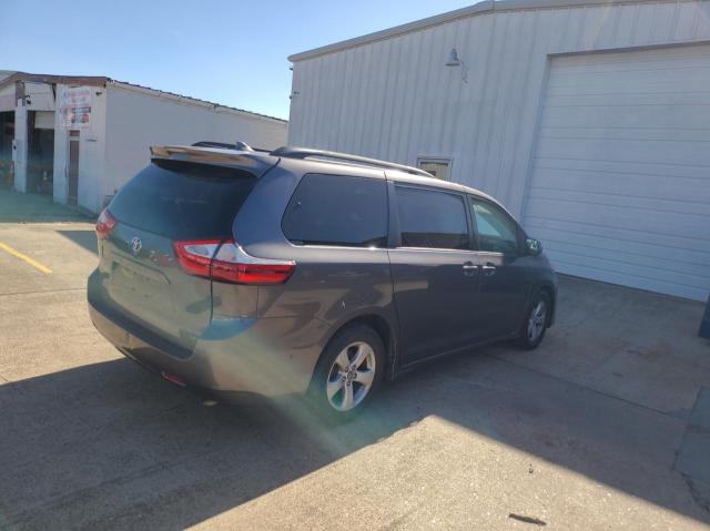 Photo 3 VIN: 5TDKZ3DC6JS926115 - TOYOTA SIENNA 