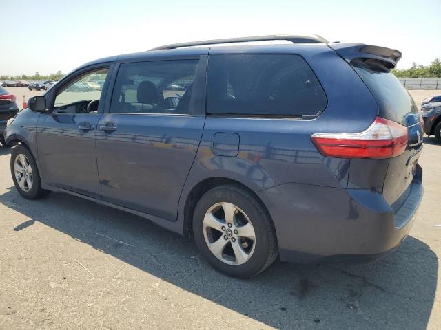 Photo 1 VIN: 5TDKZ3DC6JS933663 - TOYOTA SIENNA LE 