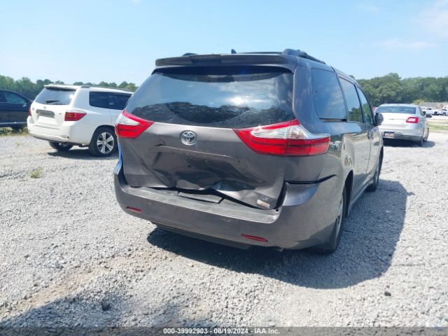 Photo 5 VIN: 5TDKZ3DC6JS954996 - TOYOTA SIENNA 