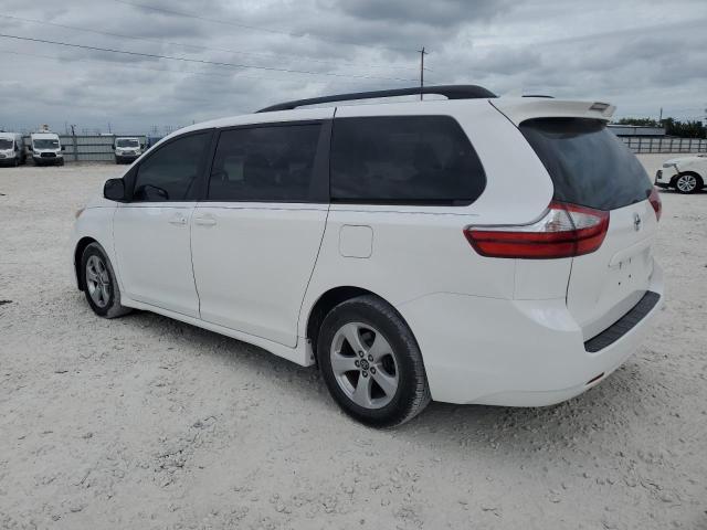 Photo 1 VIN: 5TDKZ3DC6JS965853 - TOYOTA SIENNA LE 