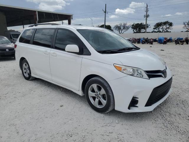 Photo 3 VIN: 5TDKZ3DC6JS965853 - TOYOTA SIENNA LE 