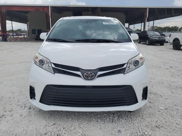 Photo 4 VIN: 5TDKZ3DC6JS965853 - TOYOTA SIENNA LE 