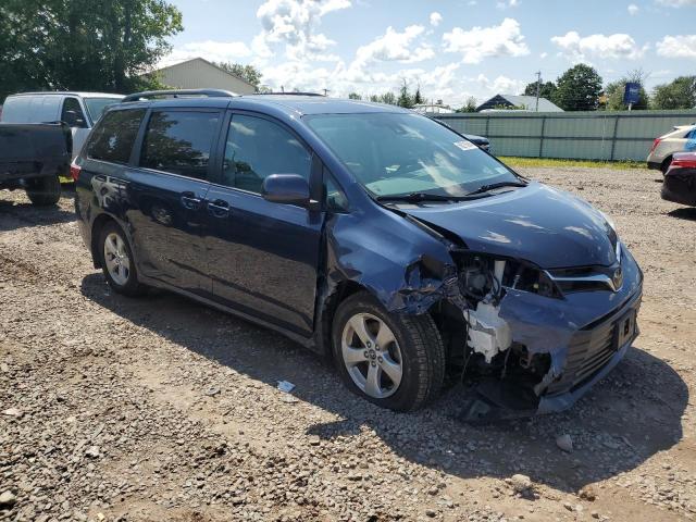 Photo 3 VIN: 5TDKZ3DC6KS005742 - TOYOTA SIENNA LE 