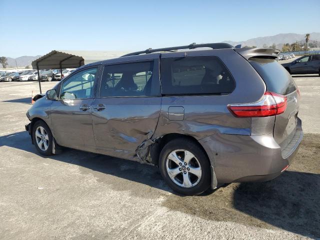 Photo 1 VIN: 5TDKZ3DC6KS006180 - TOYOTA SIENNA LE 