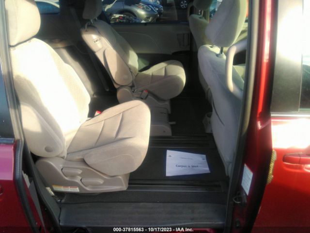 Photo 7 VIN: 5TDKZ3DC6KS009371 - TOYOTA SIENNA 