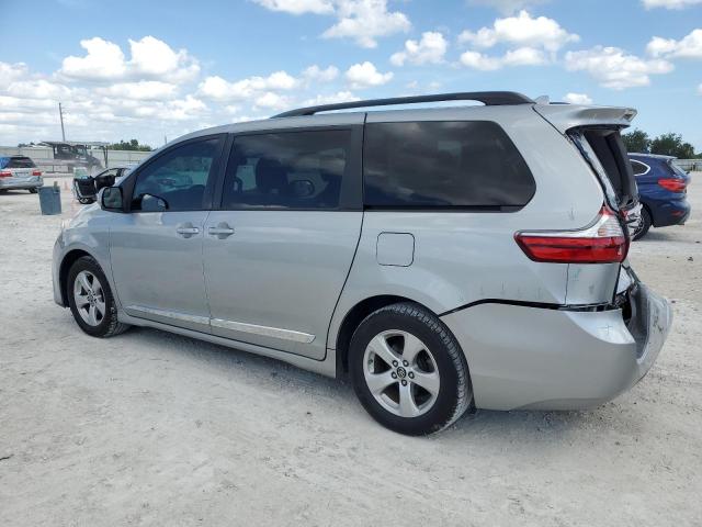 Photo 1 VIN: 5TDKZ3DC6KS013484 - TOYOTA SIENNA LE 