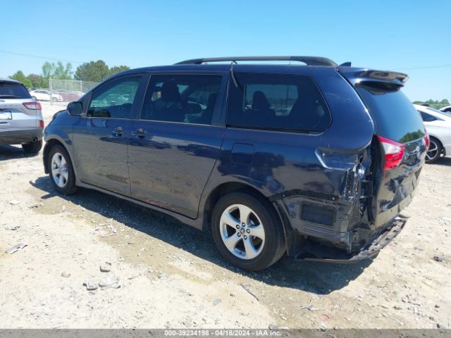 Photo 2 VIN: 5TDKZ3DC6KS968088 - TOYOTA SIENNA 