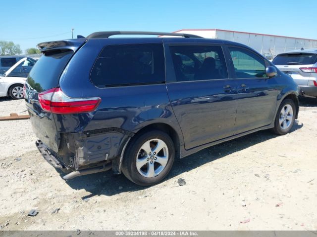 Photo 3 VIN: 5TDKZ3DC6KS968088 - TOYOTA SIENNA 