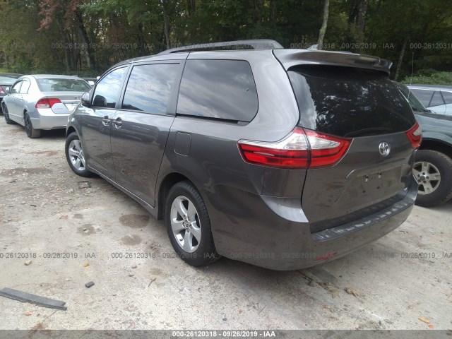 Photo 2 VIN: 5TDKZ3DC6KS968432 - TOYOTA SIENNA 