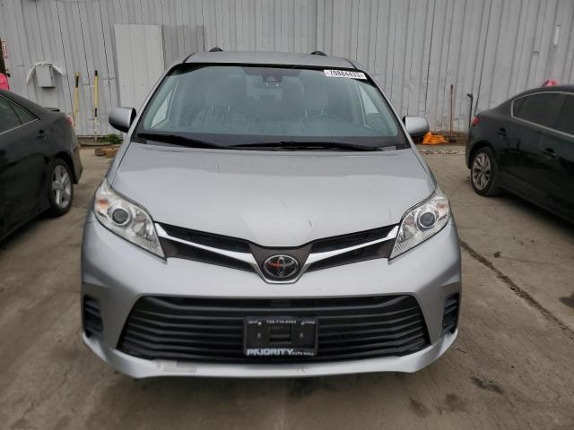 Photo 4 VIN: 5TDKZ3DC6KS994741 - TOYOTA SIENNA LE 