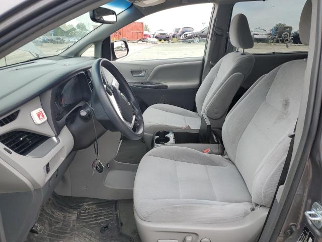 Photo 6 VIN: 5TDKZ3DC7HS779510 - TOYOTA SIENNA LE 