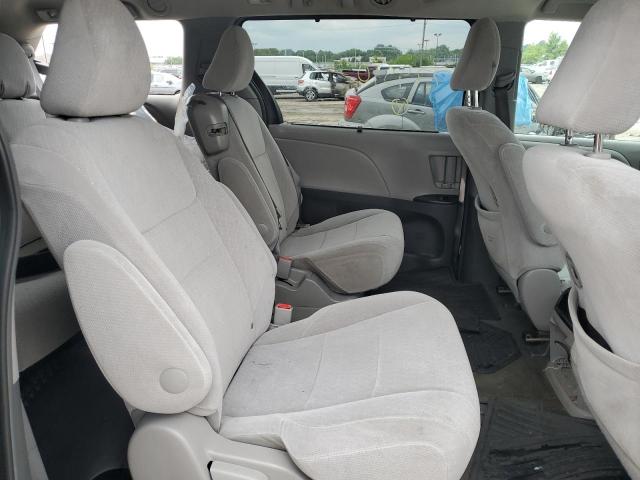 Photo 9 VIN: 5TDKZ3DC7HS779510 - TOYOTA SIENNA LE 