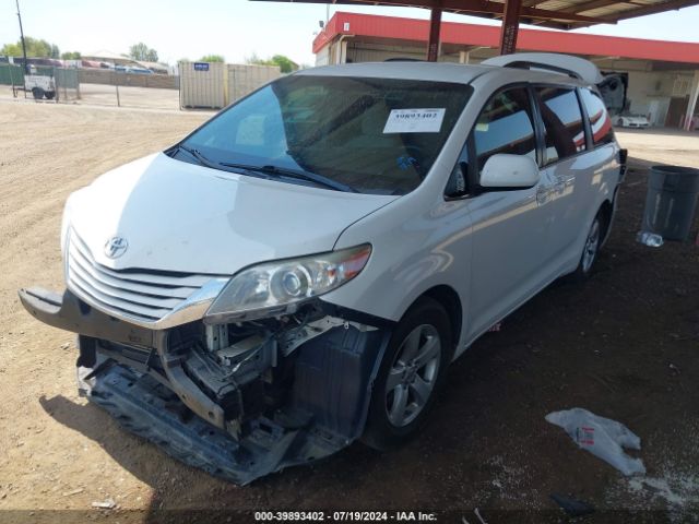 Photo 1 VIN: 5TDKZ3DC7HS788627 - TOYOTA SIENNA 