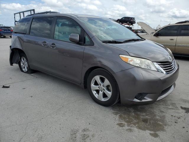 Photo 3 VIN: 5TDKZ3DC7HS802431 - TOYOTA SIENNA 