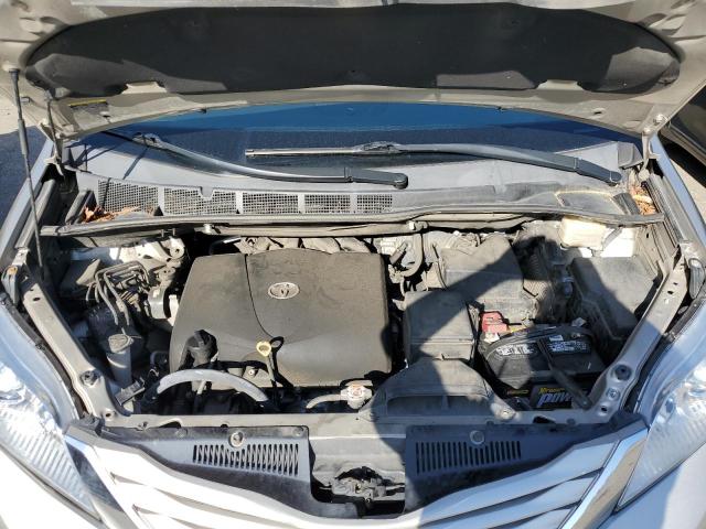 Photo 11 VIN: 5TDKZ3DC7HS814286 - TOYOTA SIENNA LE 