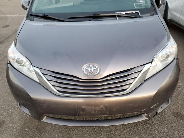 Photo 11 VIN: 5TDKZ3DC7HS844629 - TOYOTA SIENNA LE 