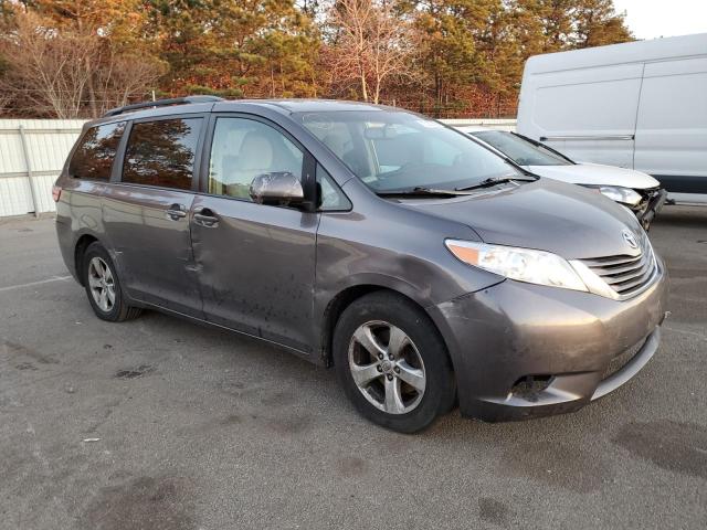 Photo 3 VIN: 5TDKZ3DC7HS844629 - TOYOTA SIENNA LE 