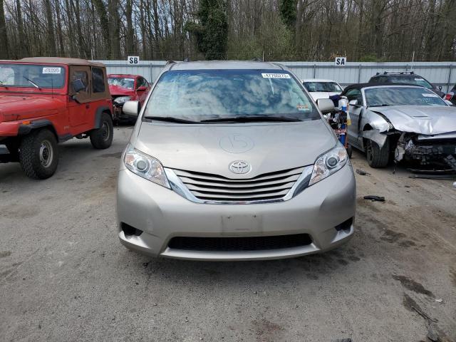 Photo 4 VIN: 5TDKZ3DC7HS877100 - TOYOTA SIENNA LE 