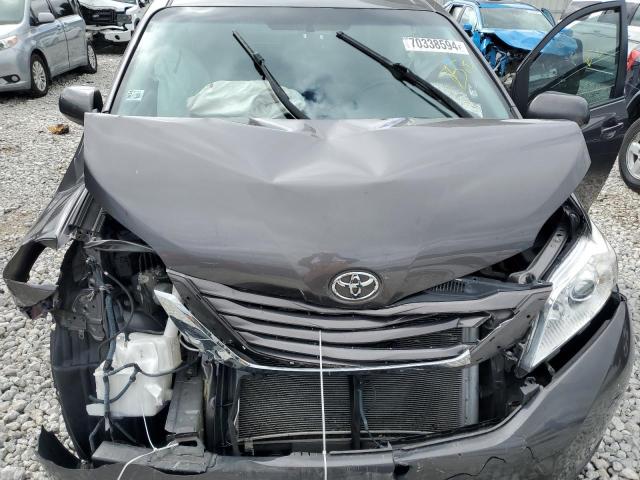 Photo 11 VIN: 5TDKZ3DC7HS877923 - TOYOTA SIENNA LE 