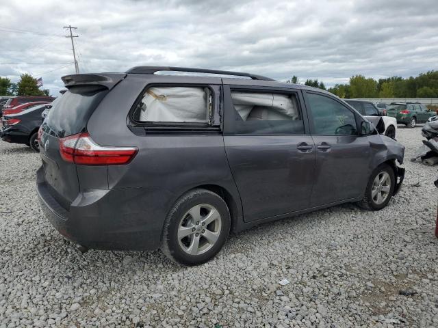 Photo 2 VIN: 5TDKZ3DC7HS877923 - TOYOTA SIENNA LE 