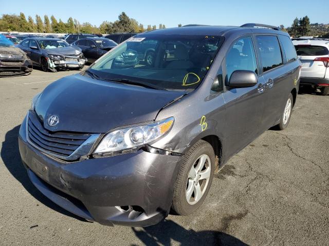 Photo 1 VIN: 5TDKZ3DC7HS880188 - TOYOTA SIENNA LE 