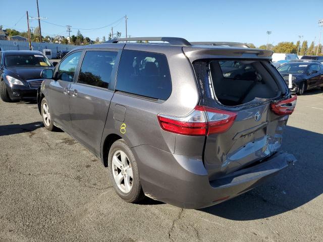 Photo 2 VIN: 5TDKZ3DC7HS880188 - TOYOTA SIENNA LE 