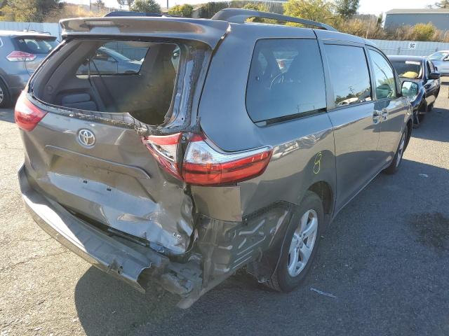 Photo 3 VIN: 5TDKZ3DC7HS880188 - TOYOTA SIENNA LE 