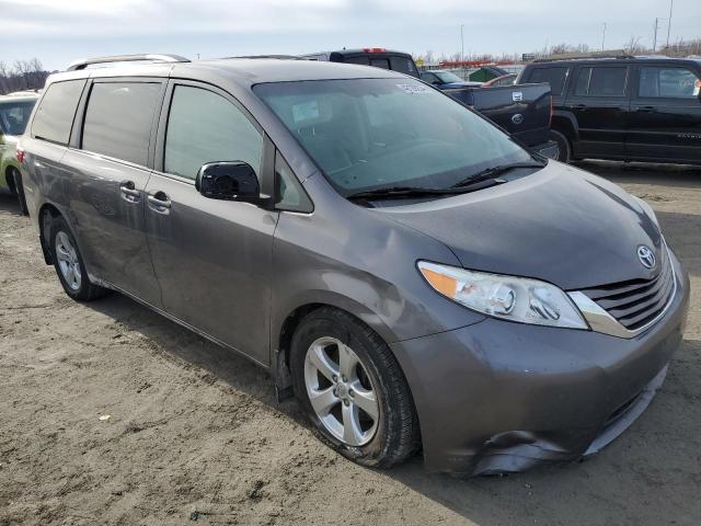 Photo 3 VIN: 5TDKZ3DC7HS883706 - TOYOTA SIENNA LE 