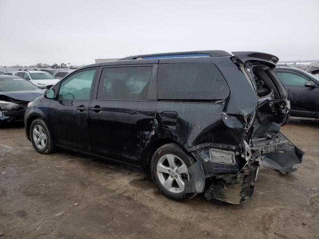 Photo 1 VIN: 5TDKZ3DC7HS888405 - TOYOTA SIENNA LE 