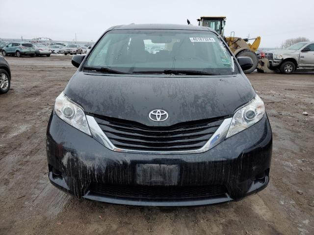 Photo 4 VIN: 5TDKZ3DC7HS888405 - TOYOTA SIENNA LE 