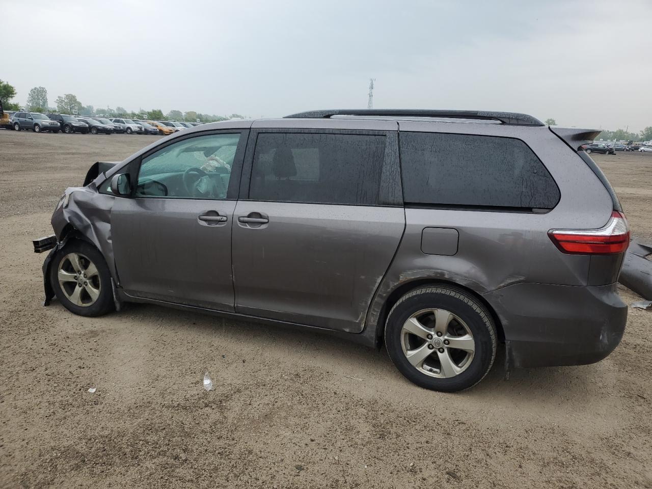 Photo 1 VIN: 5TDKZ3DC7HS888646 - TOYOTA SIENNA 