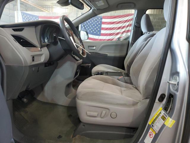 Photo 6 VIN: 5TDKZ3DC7JS904253 - TOYOTA SIENNA LE 