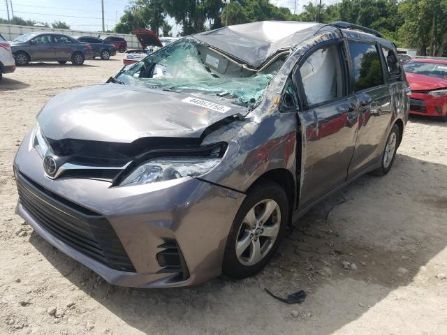 Photo 1 VIN: 5TDKZ3DC7JS906312 - TOYOTA SIENNA LE 