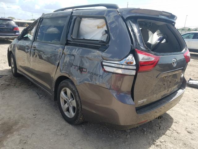 Photo 2 VIN: 5TDKZ3DC7JS906312 - TOYOTA SIENNA LE 