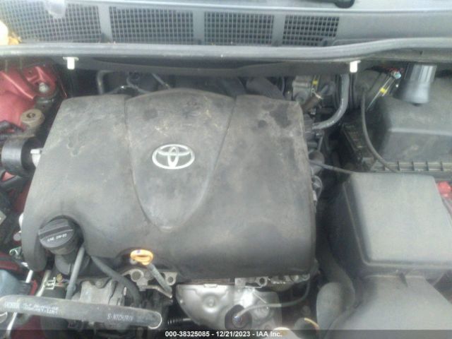 Photo 9 VIN: 5TDKZ3DC7JS910506 - TOYOTA SIENNA 