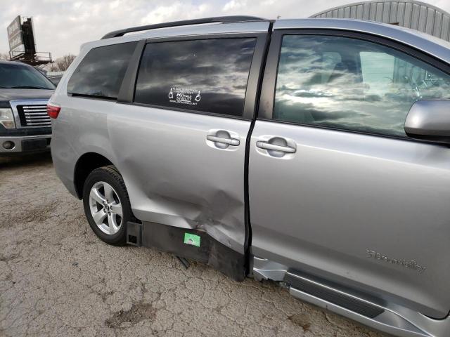 Photo 8 VIN: 5TDKZ3DC7JS935065 - TOYOTA SIENNA LE 