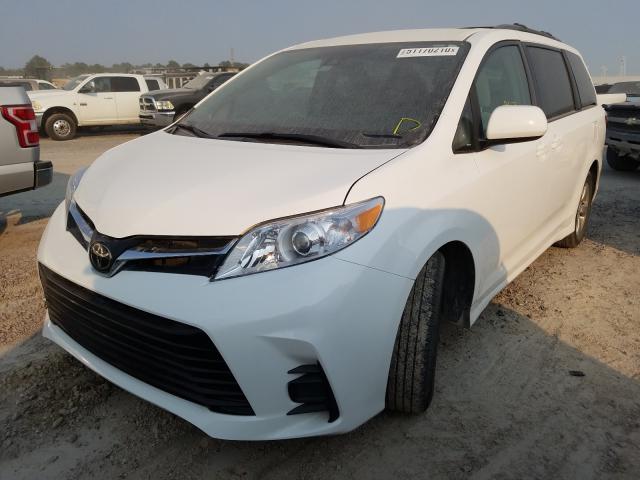 Photo 1 VIN: 5TDKZ3DC7JS936698 - TOYOTA SIENNA LE 