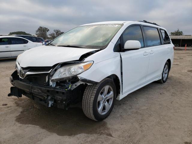 Photo 1 VIN: 5TDKZ3DC7KS996191 - TOYOTA SIENNA LE 