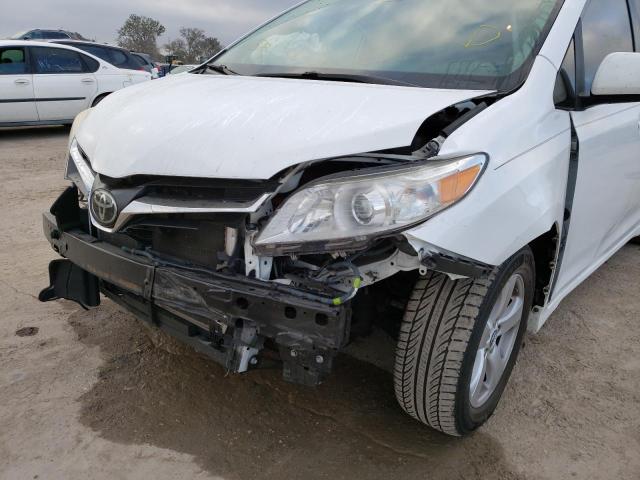 Photo 8 VIN: 5TDKZ3DC7KS996191 - TOYOTA SIENNA LE 