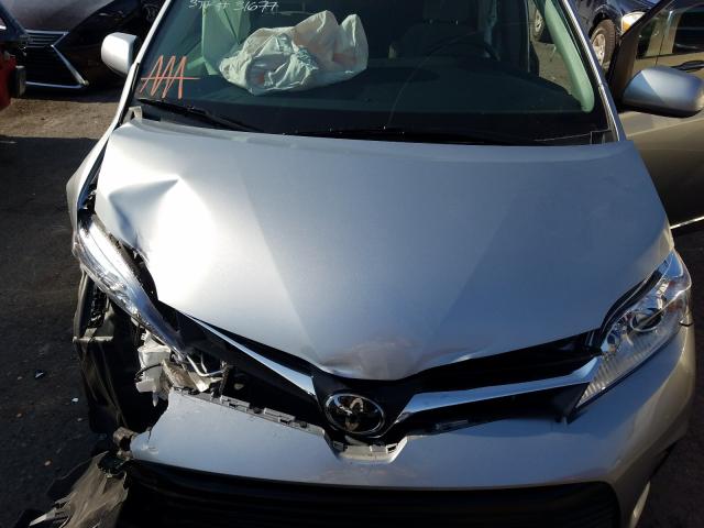 Photo 6 VIN: 5TDKZ3DC7LS032711 - TOYOTA SIENNA LE 