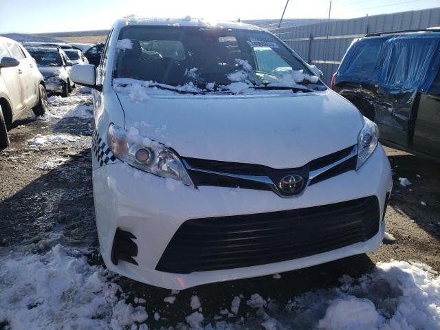 Photo 4 VIN: 5TDKZ3DC7LS047855 - TOYOTA SIENNA LE 