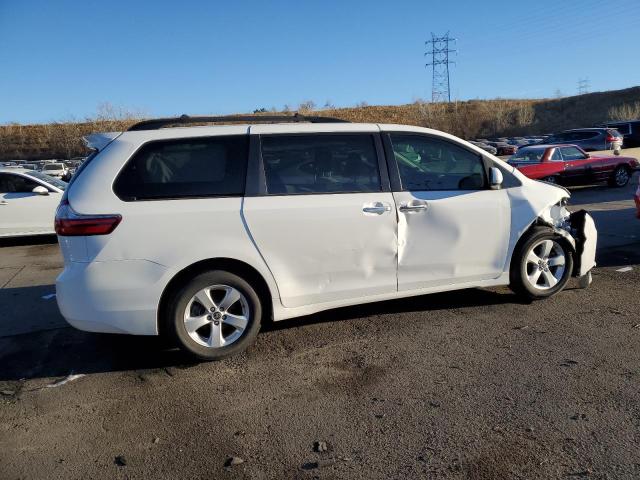 Photo 2 VIN: 5TDKZ3DC7LS081469 - TOYOTA SIENNA LE 