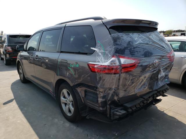 Photo 2 VIN: 5TDKZ3DC8HS777149 - TOYOTA SIENNA LE 