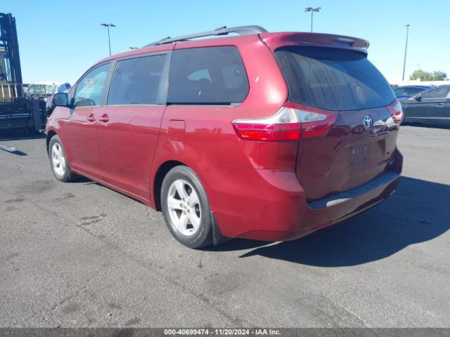 Photo 2 VIN: 5TDKZ3DC8HS786756 - TOYOTA SIENNA 