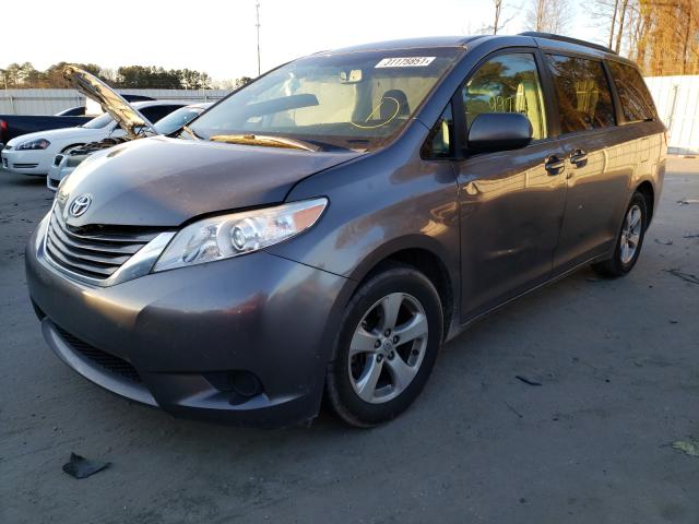 Photo 1 VIN: 5TDKZ3DC8HS789995 - TOYOTA SIENNA LE 