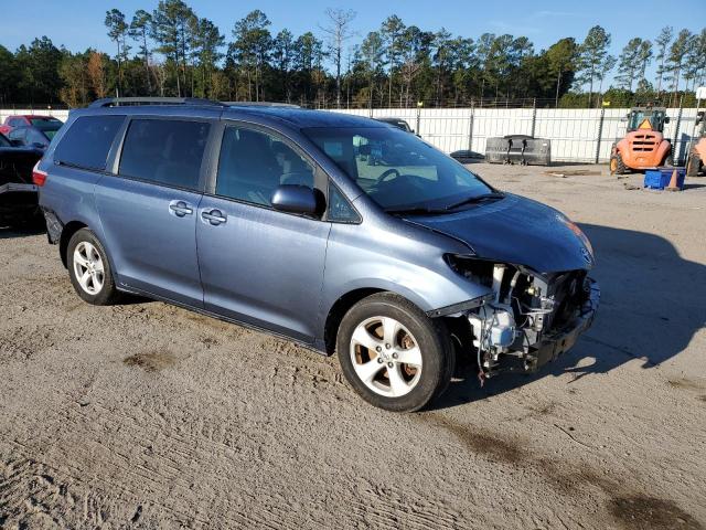 Photo 3 VIN: 5TDKZ3DC8HS797465 - TOYOTA SIENNA LE 