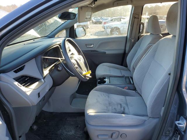 Photo 6 VIN: 5TDKZ3DC8HS797465 - TOYOTA SIENNA LE 