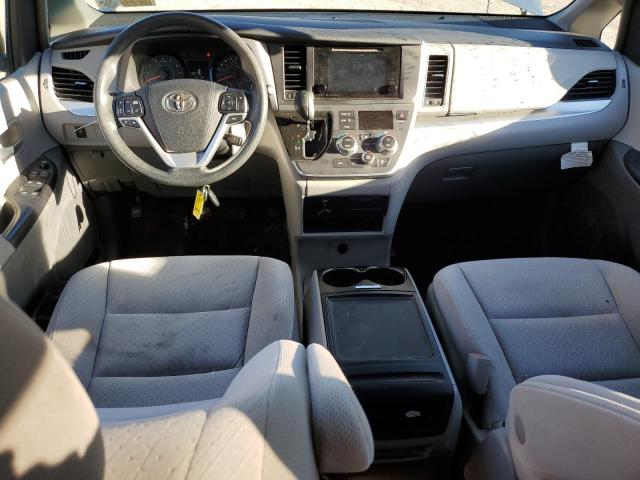 Photo 7 VIN: 5TDKZ3DC8HS797465 - TOYOTA SIENNA LE 