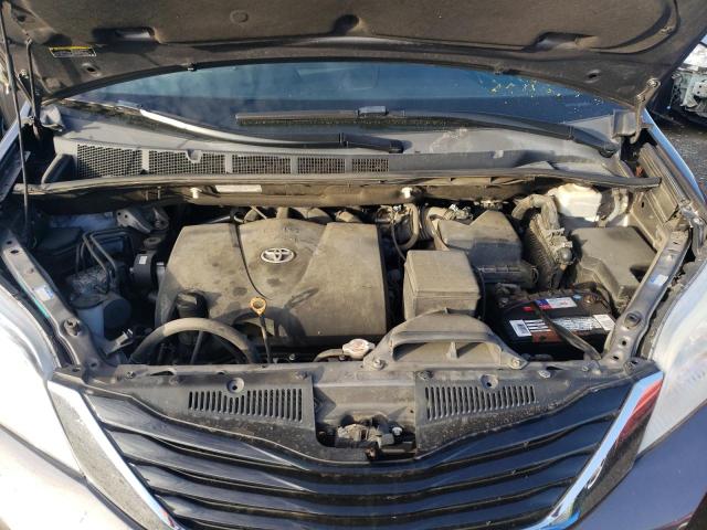 Photo 11 VIN: 5TDKZ3DC8HS803071 - TOYOTA SIENNA LE 